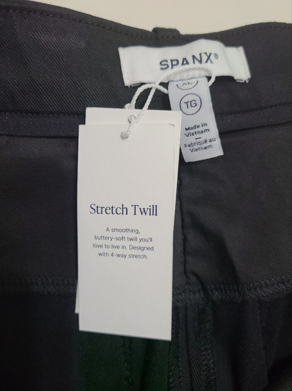 Spanx SPANXsupersmooth Stretch Twill Shorts Black Sz XL NWT - Picture 9 of 15